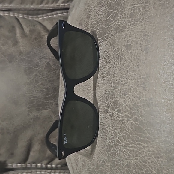Black Raybans - Picture 1 of 6